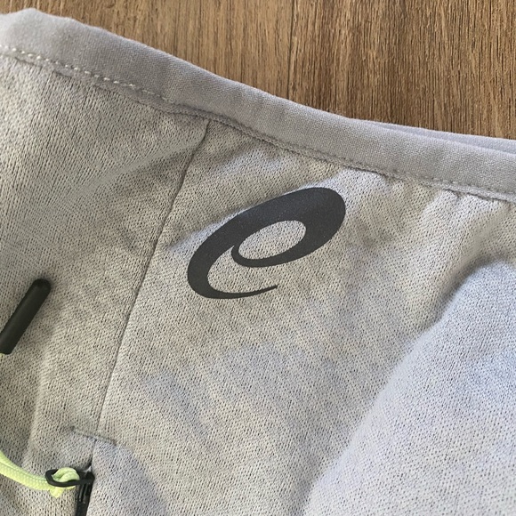 ASICS jacket - Picture 3 of 5